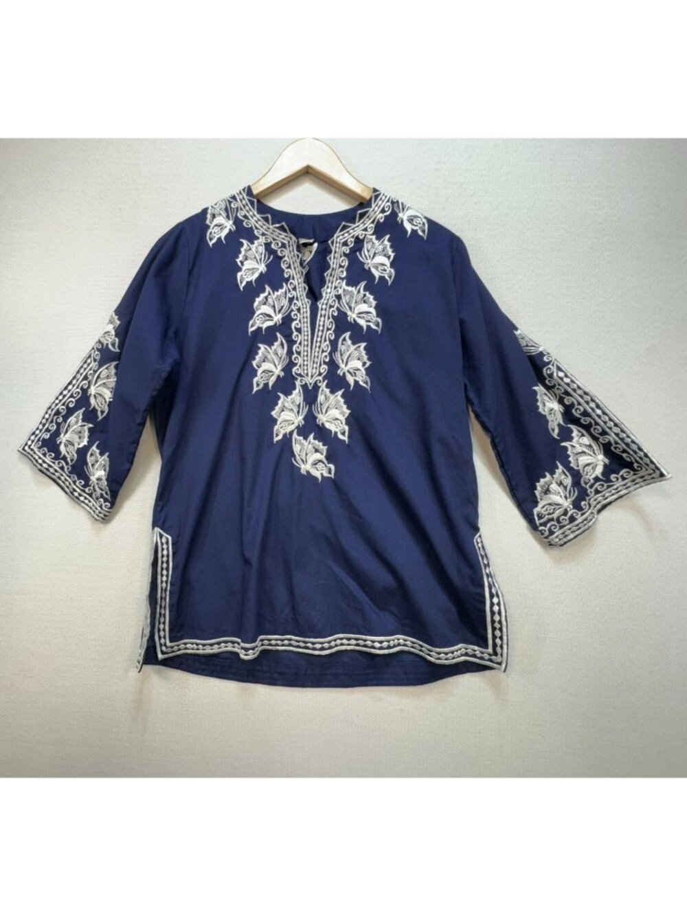 Daisy's Creations Women's Tunic Top Embroidery Butterflies Size 10 Blue White